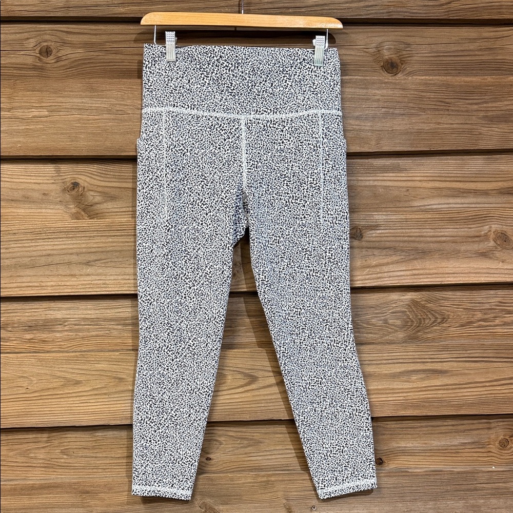 Athleta Capri Leggings